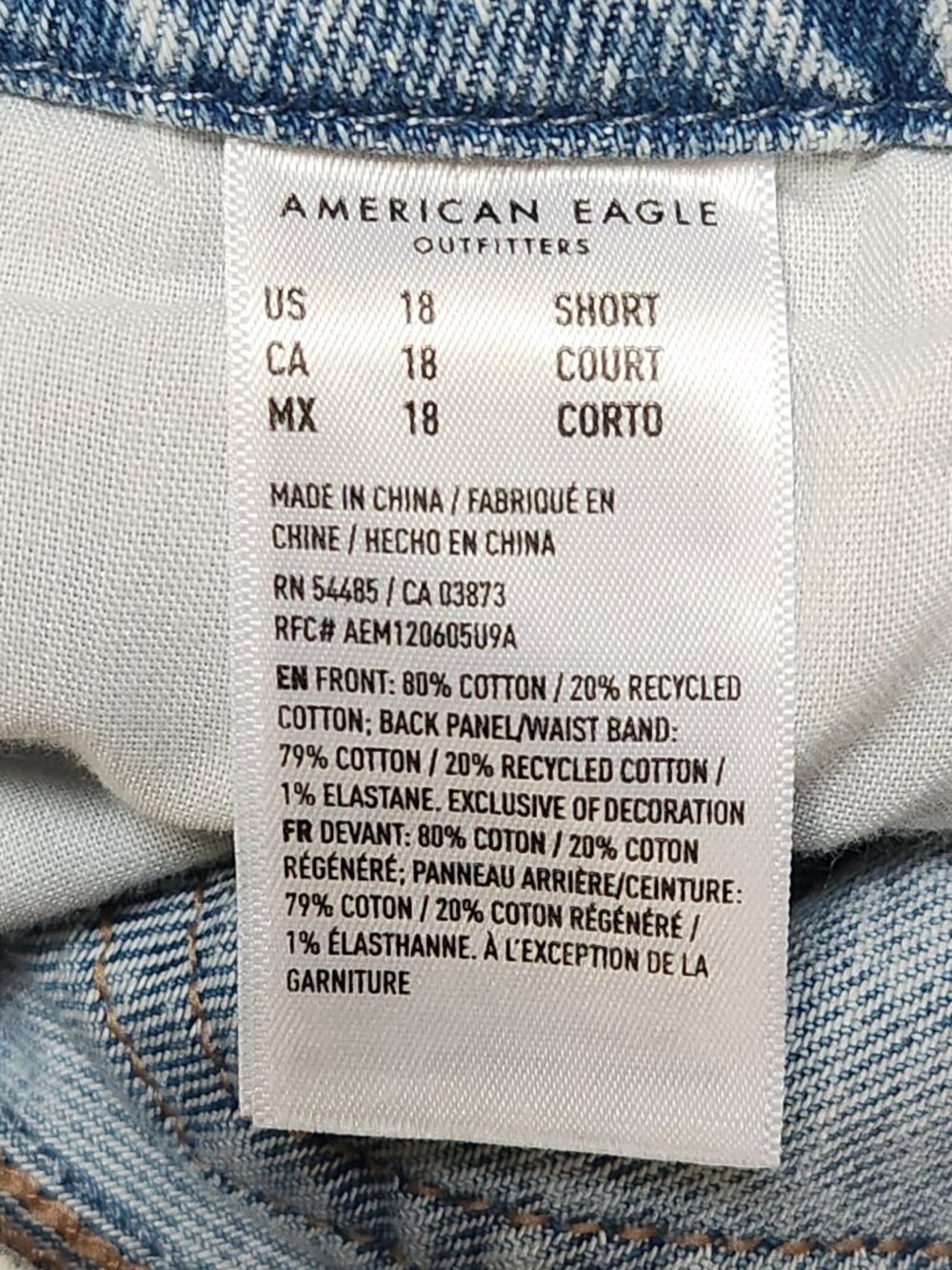 AMERICAN EAGLE Curvy StovePipe Strigid Torn Jeans  - 18 Short - NEW - Picture 8 of 8